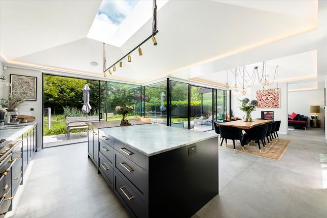 7 bed property, in Aylestone Avenue, £7,250,000