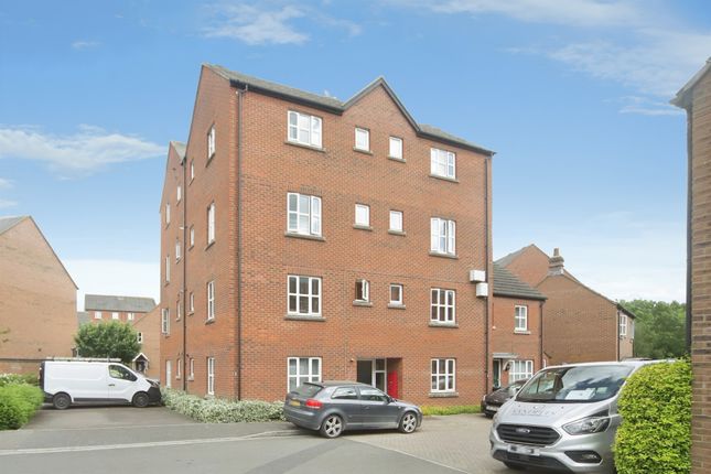 2 bed property, in Massingham Park, £150,000