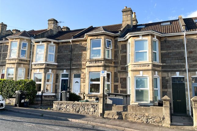 4 bed property, in Triangle North, £480,000