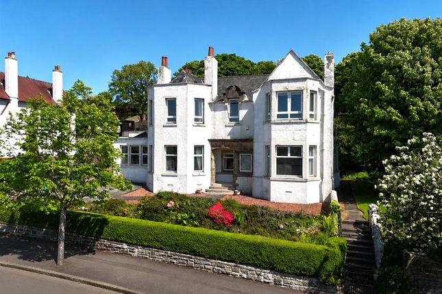 5 bed property, in Balbardie Road, £500,000