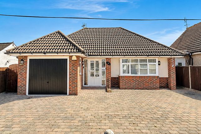 2 bed property, in Bentley Avenue, £485,000