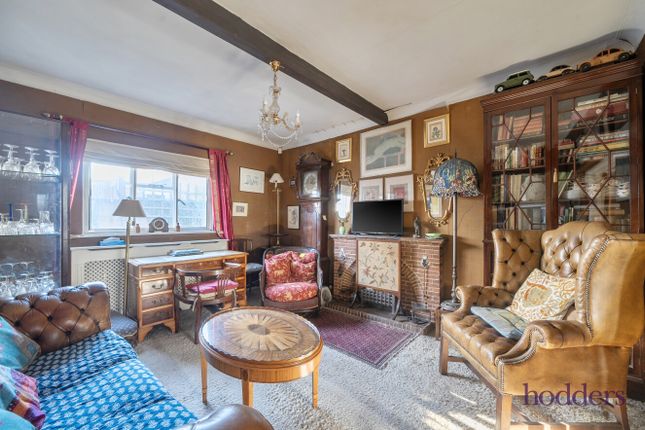4 bed property, in Ferney Road, £550,000