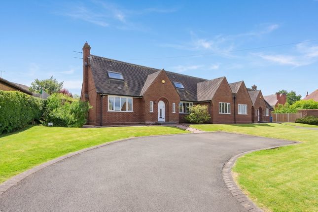 4 bed property, in New Horse Road, £425,000