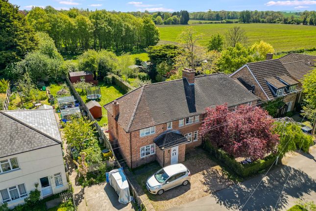 4 bed property, in Garden Fields, £595,000