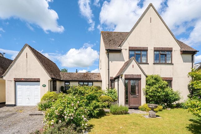 3 bed property, in Jacotts, £550,000