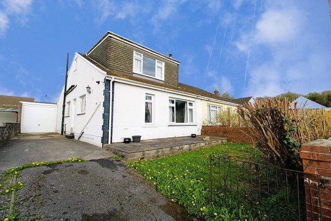 4 bed property, in Highland Close, £239,995