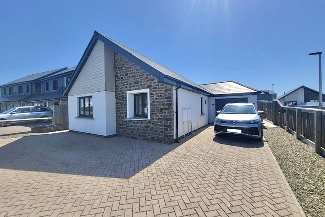 2 bed property, in Bishops Court, £350,000