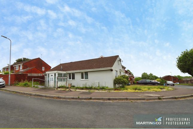 3 bed property, in Cwm Cwddy Drive, £329,950