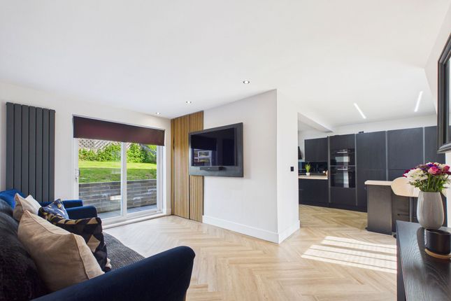 3 bed property, in Dorset Close, £147,500