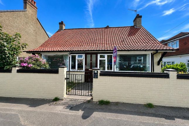 3 bed property, in Park Road, £425,000