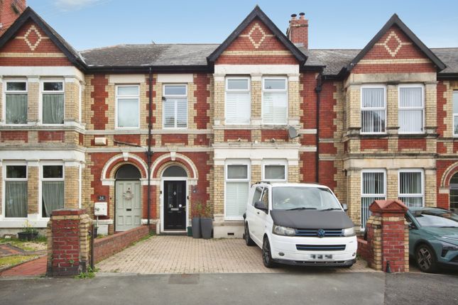 5 bed property, in Ombersley Road, £375,000