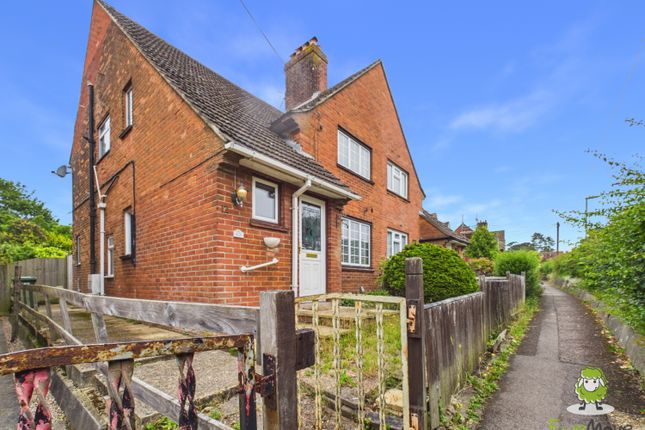 3 bed property, in Sherborne Road, £350,000