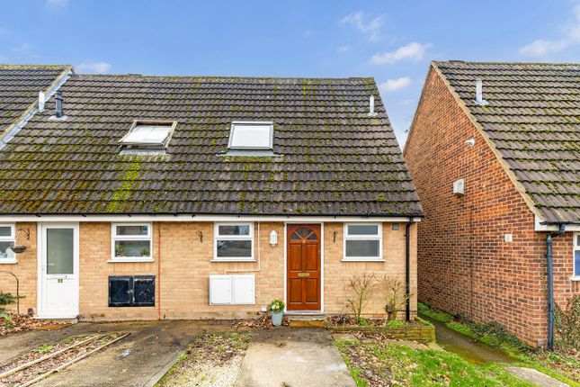 2 bed property, in Aston Grove, £220,000