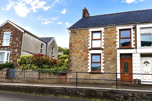 3 bed property, in Cwmamman Road, £124,950