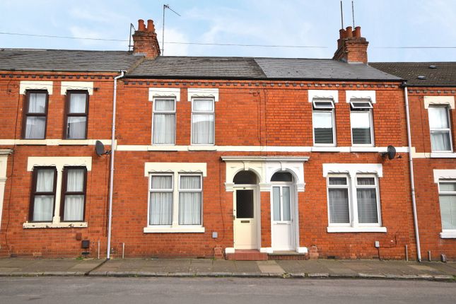 3 bed property, in Newcombe Road, £202,000
