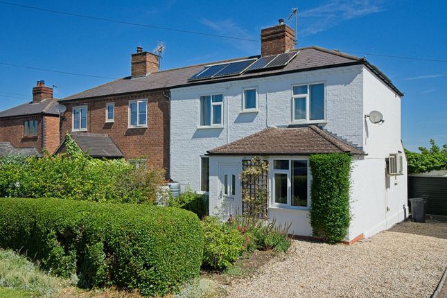 3 bed property, in Deppers Bridge, £375,000