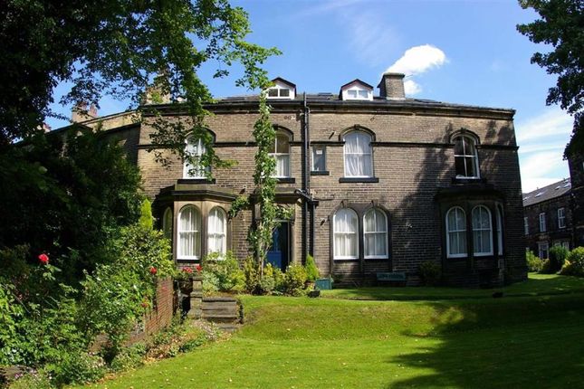 11 bed property, in Balmoral Place, £800,000