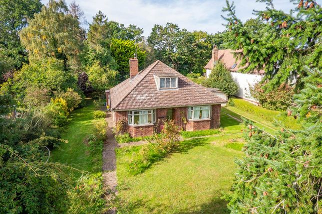3 bed property, in Fordham Heath, £400,000