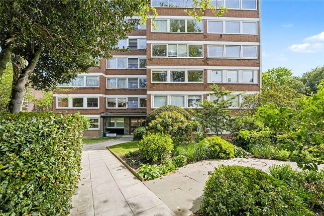 2 bed property, in Mount View Road, £295,000