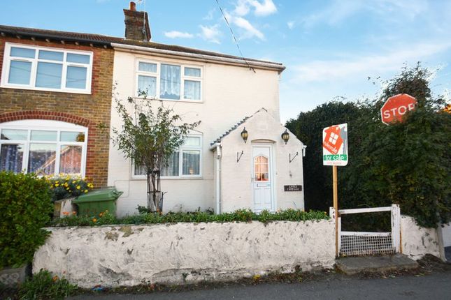 2 bed property, in 1 Elm Lane, £240,000