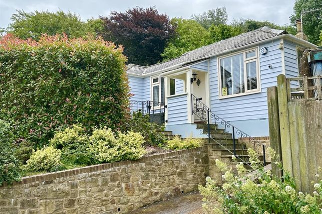 2 bed property, in High Wickham, £415,000
