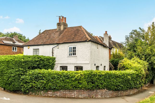 2 bed property, in West Hill, £415,000