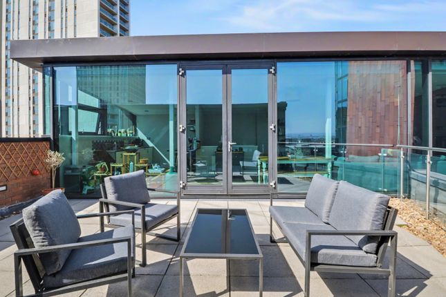 3 bed property, in 151 Great Ancoats Street, £525,000