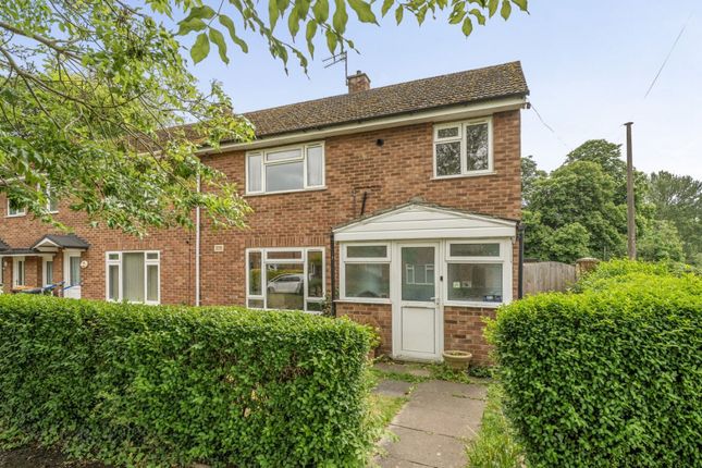 3 bed property, in The Spinney, £280,000