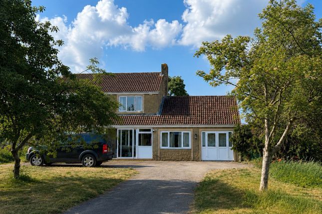 4 bed property, in Lower Chatley Farm, £500,000