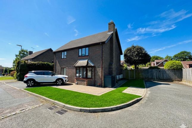 4 bed property, in Maynard Place, £600,000
