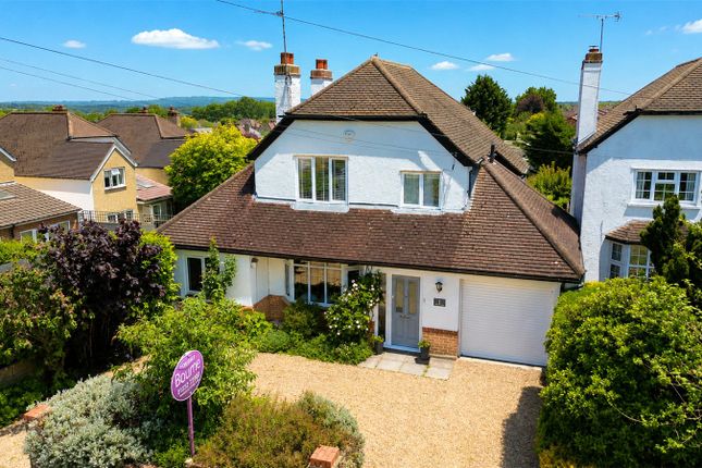 4 bed property, in West Close, £750,000