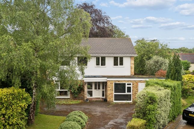 4 bed property, in Kennedy Close, £999,950