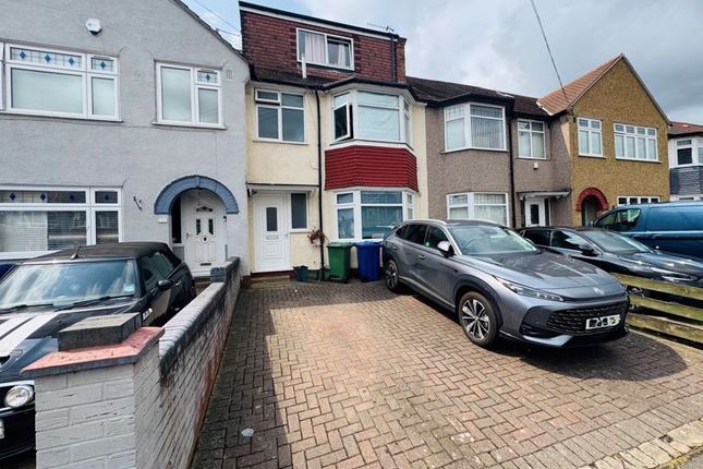 5 bed property, in Granville Road, £600,000