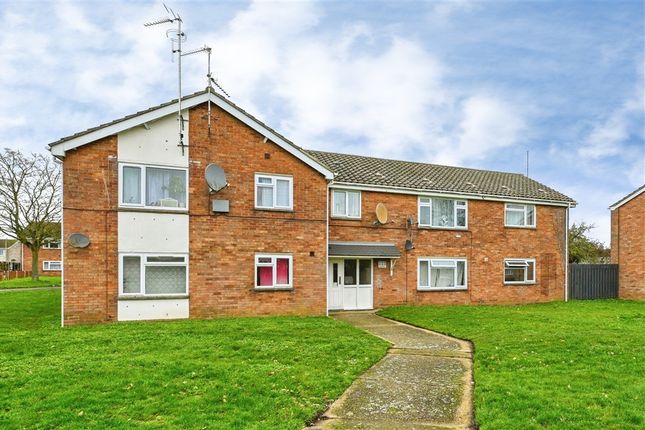 2 bed property, in Five Elms, £80,000