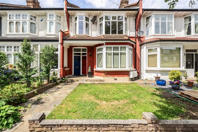 2 bed property, in Caversham Avenue, £400,000