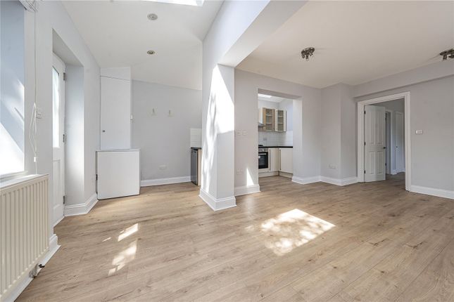 1 bed property, in Haydons Road, £375,000
