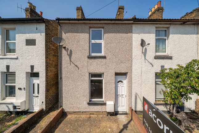 3 bed property, in Manor Road, £350,000