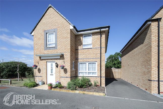 4 bed property, in Dashwood Close, £390,000