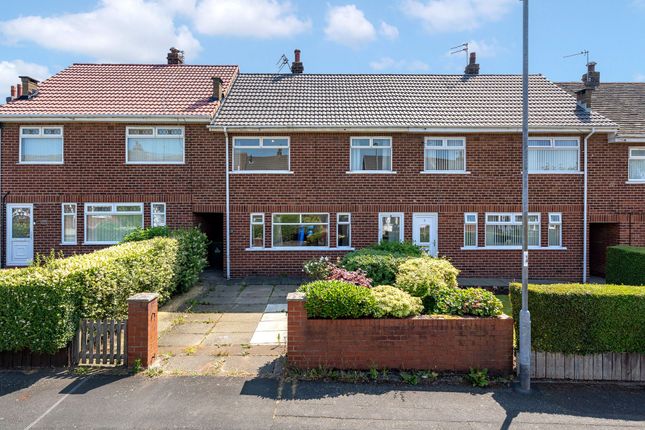 3 bed property, in Bancroft Road, £165,000