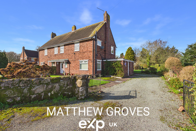3 bed property, in The Grove, £270,000