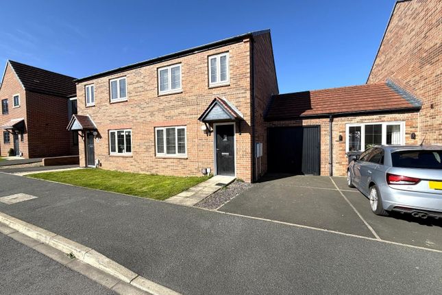 3 bed property, in Cranesbill Avenue, £160,000