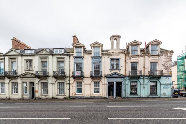2 bed property, in Atholl Street, £109,000