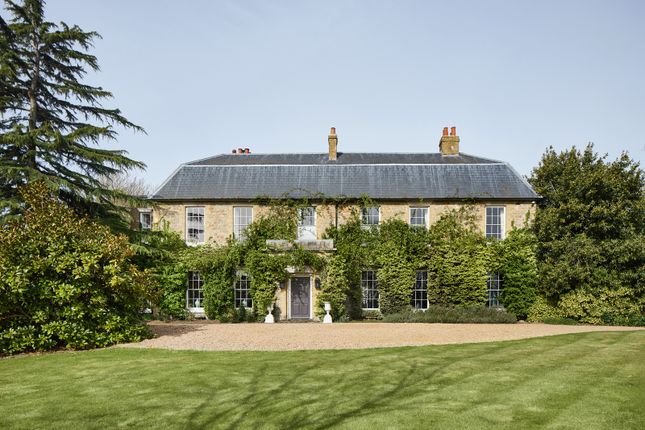 12 bed property, in Saltwood House, £3,500,000