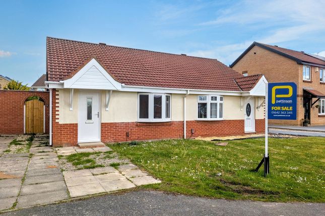 2 bed property, in Toddington Drive, £155,000