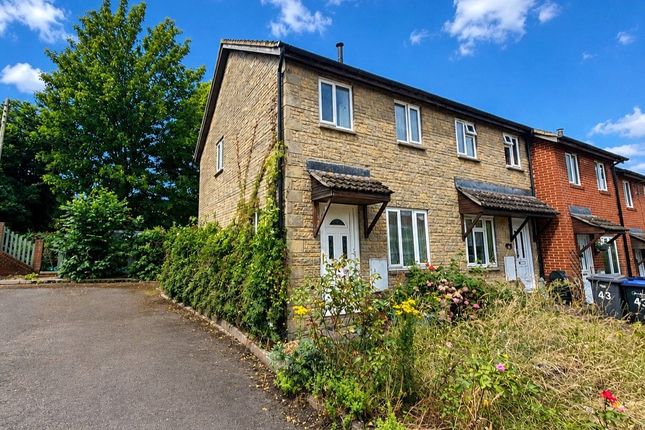 2 bed property, in Prospect Square, £160,000