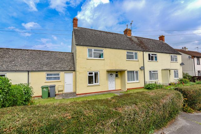 3 bed property, in Draycott Crescent, £275,000