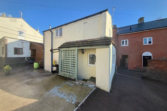 1 bed property, in 2 King Street, £80,000
