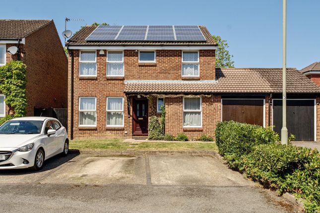 4 bed property, in Guildford, £800,000