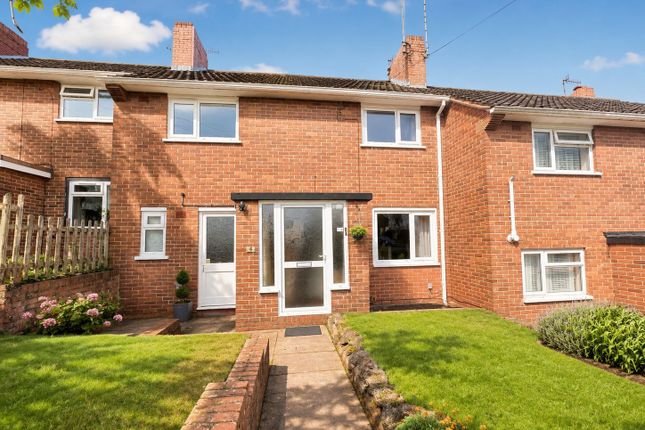 3 bed property, in Blackthorn Crescent, £275,000