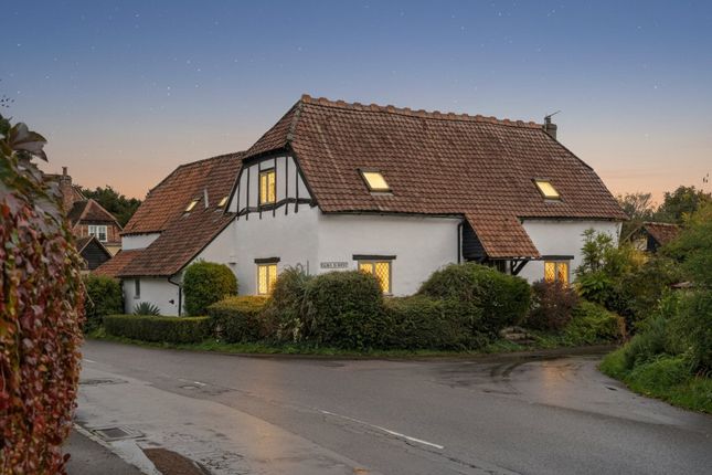 4 bed property, in Station Road, £1,000,000